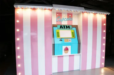 Cupcake ATM