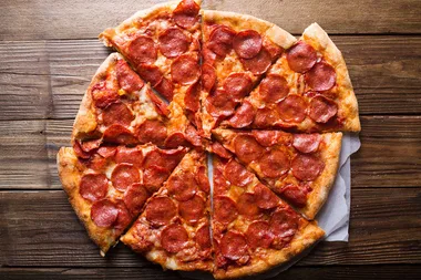 The cheaper alternative to a backyard pizza oven