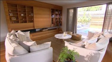 Joh and Pete visit an amazing Queenslander home