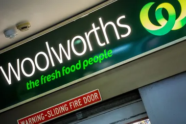 Woolies backflips on plastic bag ban