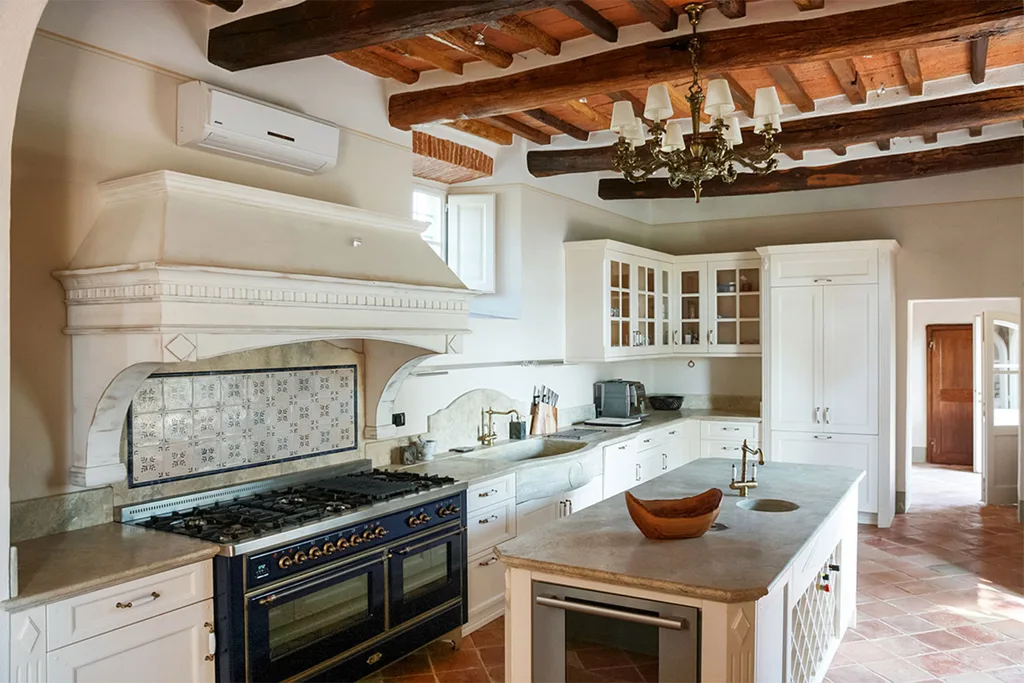 Villa Laura kitchen