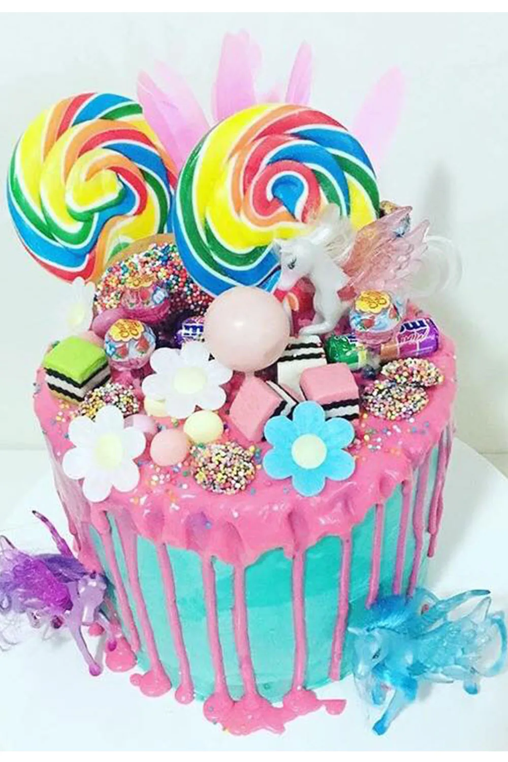 Decorated cake