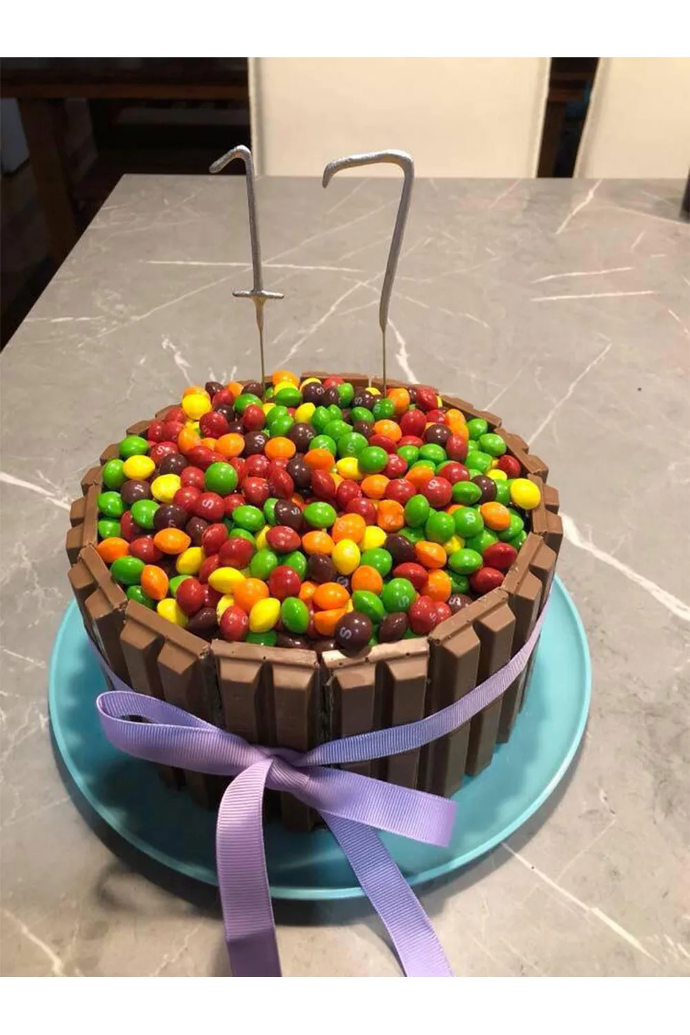 M&Ms cake hack