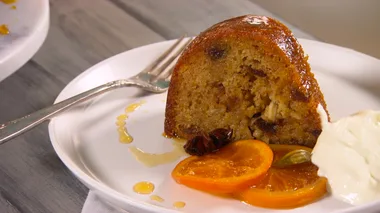 Golden syrup, date & semolina cake