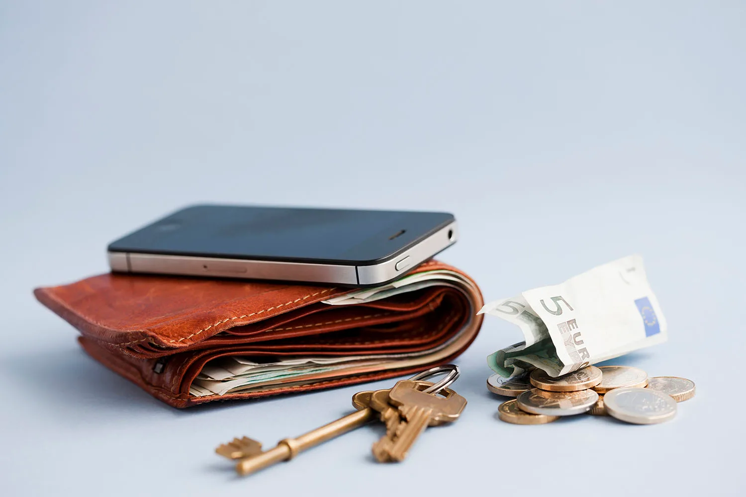 wallet keys phone money