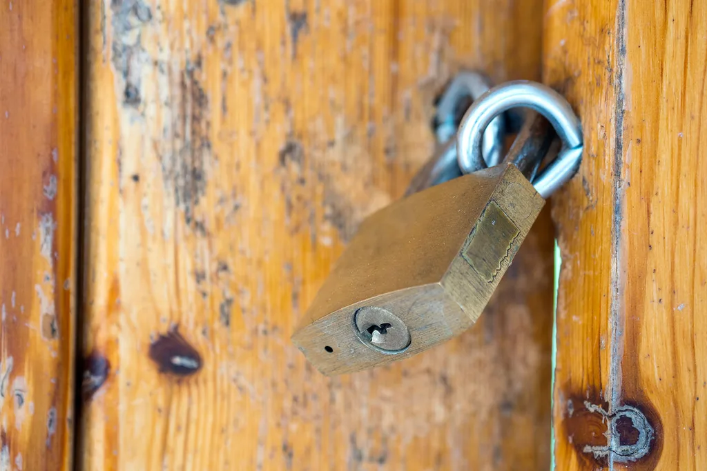 padlock wood door