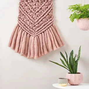 How to make a jumbo macramé wall hanger