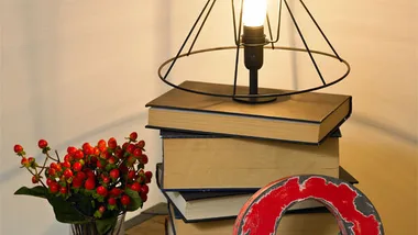 How to make a vintage book lamp