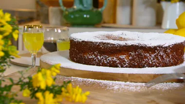 White chocolate torte with limoncello