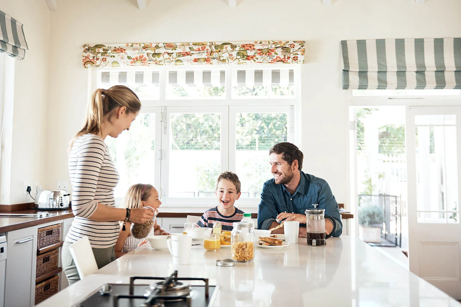 family eating breakfast