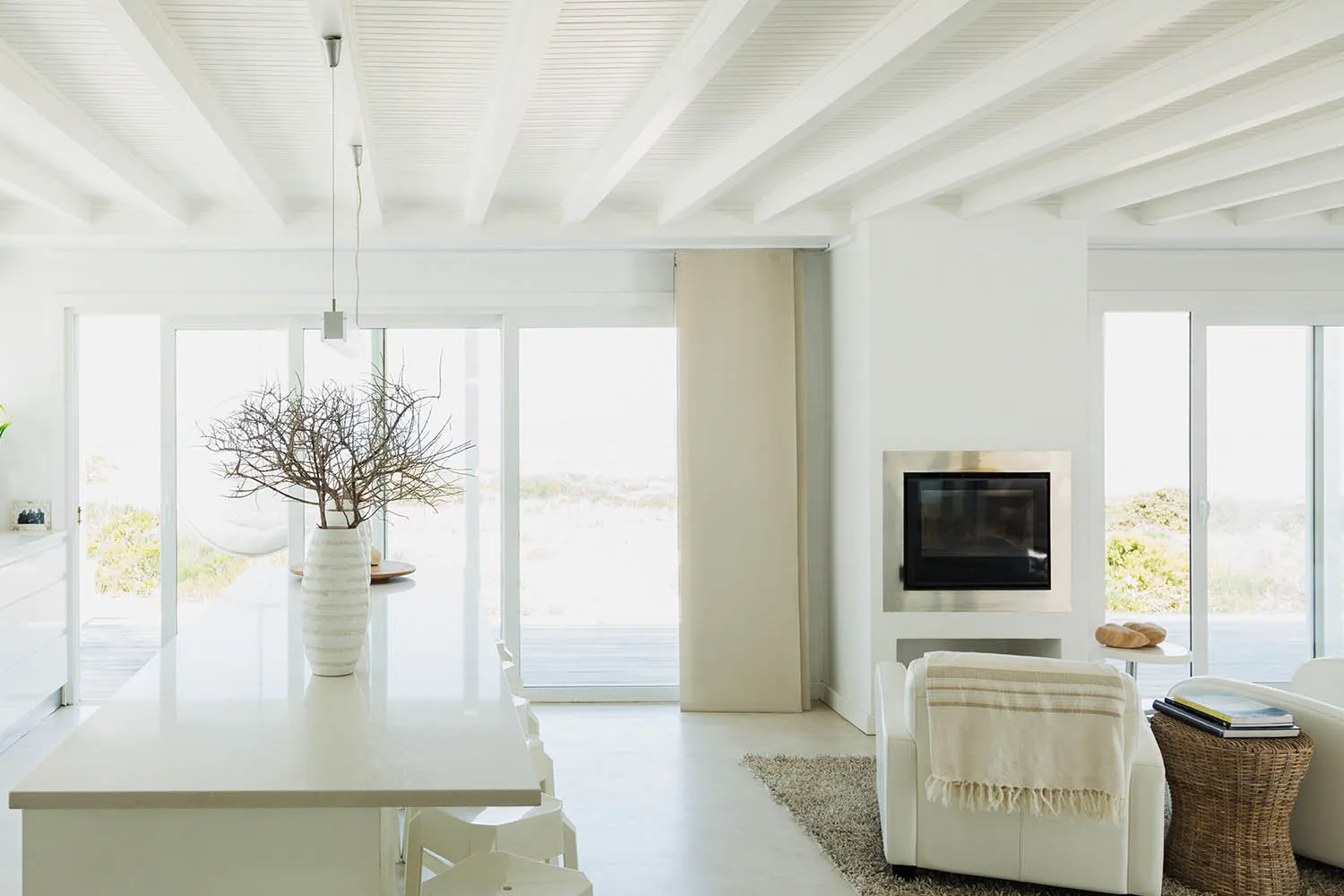 Do Minimalist interiors cause more arguments?