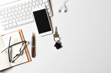 Practical advice on when to buy and when to sell property