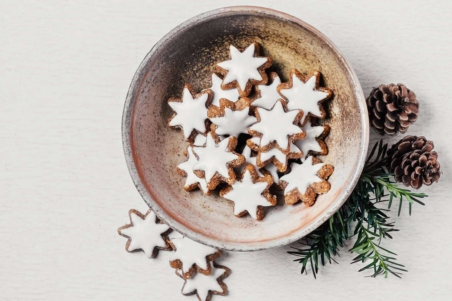 bowl of christmas cookies