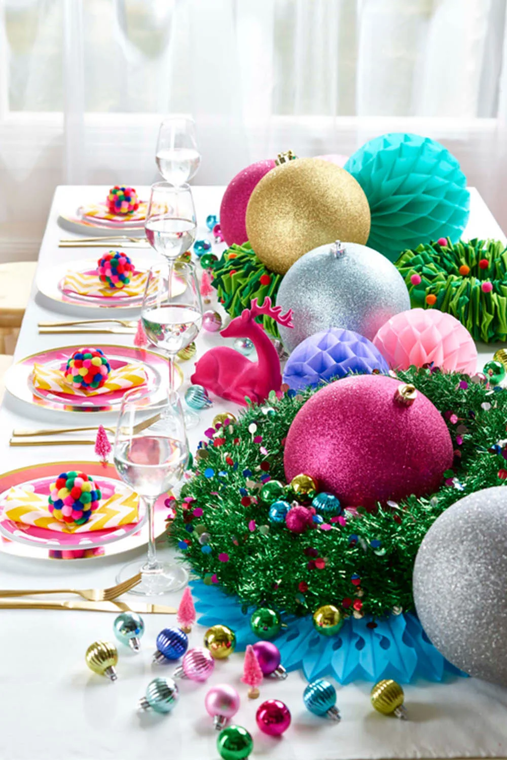colourful christmas table decorations
