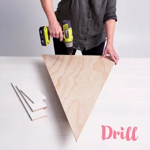 How to make your own Christmas tree shelf