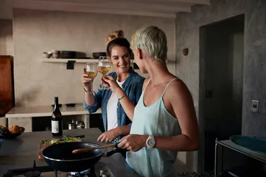 A doctor reveals the effects that drinking alcohol has on your skin