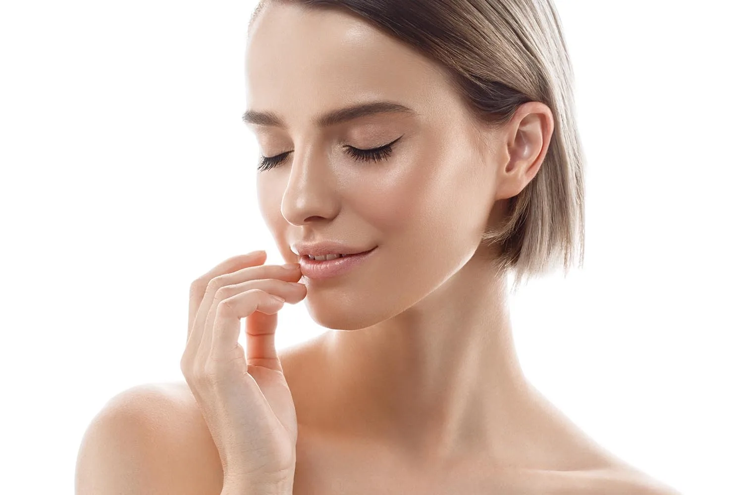 woman with contoured face