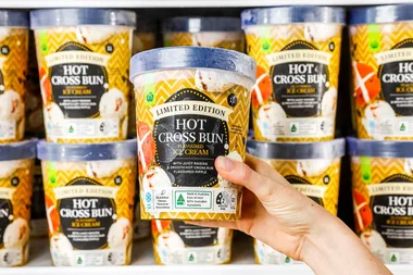 Woolworths is now selling hot cross bun flavoured ice cream