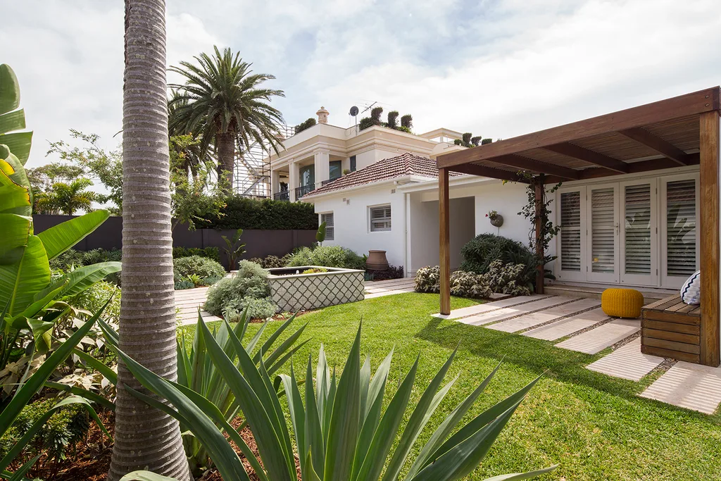 attached to house pergola