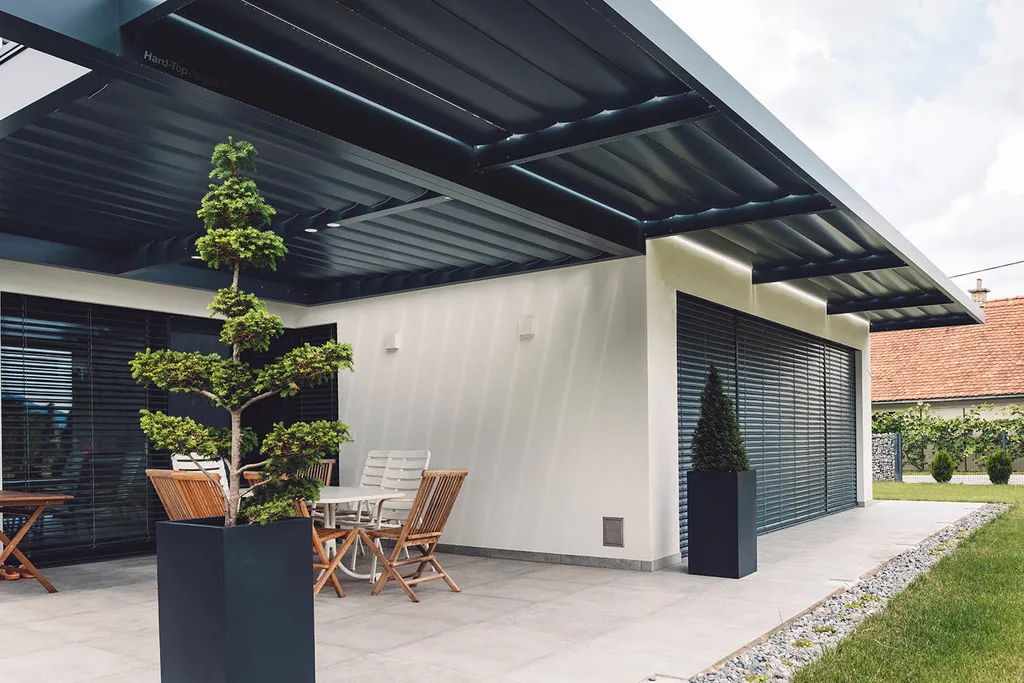 louvered pergola