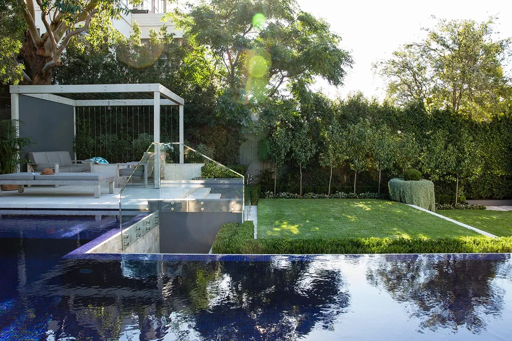pool deck pergola design