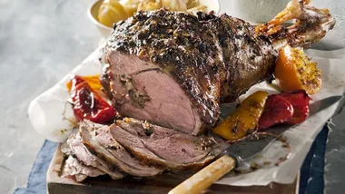 Lamb leg with capers and capsicum