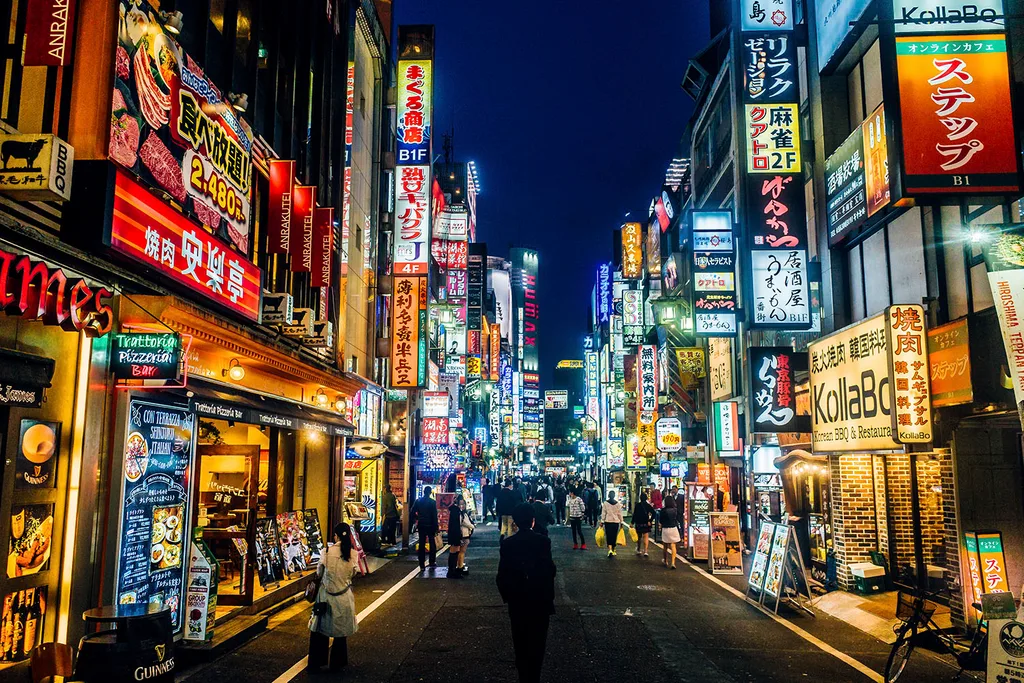 tokyo at night