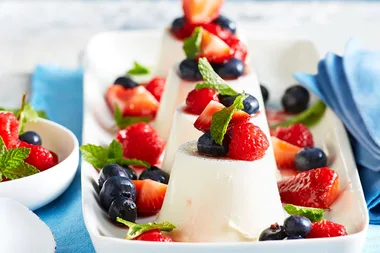Panna cotta with berries
