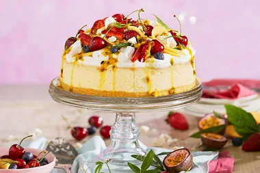 Pavlova cheesecake