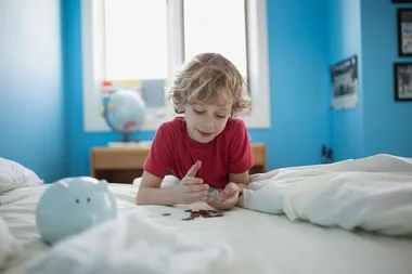 7 ways to teach kids the value of money