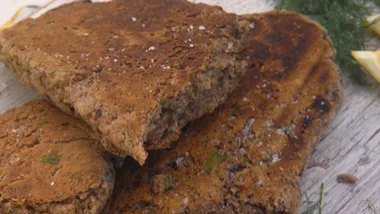 Simple olive and ricotta barbecue bread