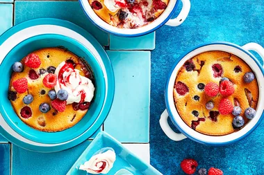 Berry peachy puddings