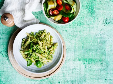 Broccoli & pesto pasta