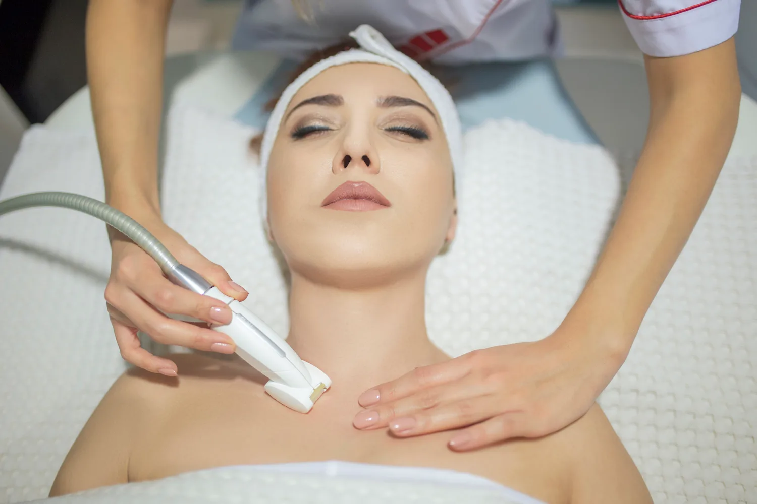 Laser for décolletage