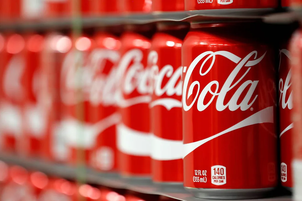coca cola cans