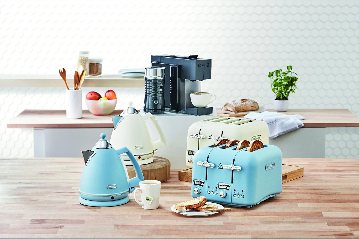 De Longhi kettles and toasters