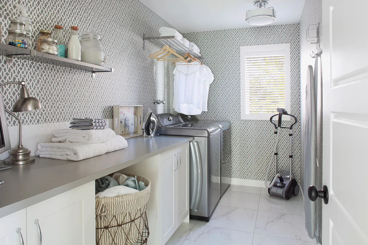 grey and white laundry