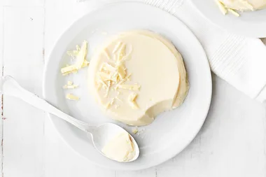 Vanilla and white chocolate panna cotta