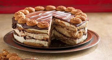 Tiramisu cake
