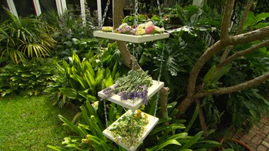 5 steps to DIY a herb and flower drying rack