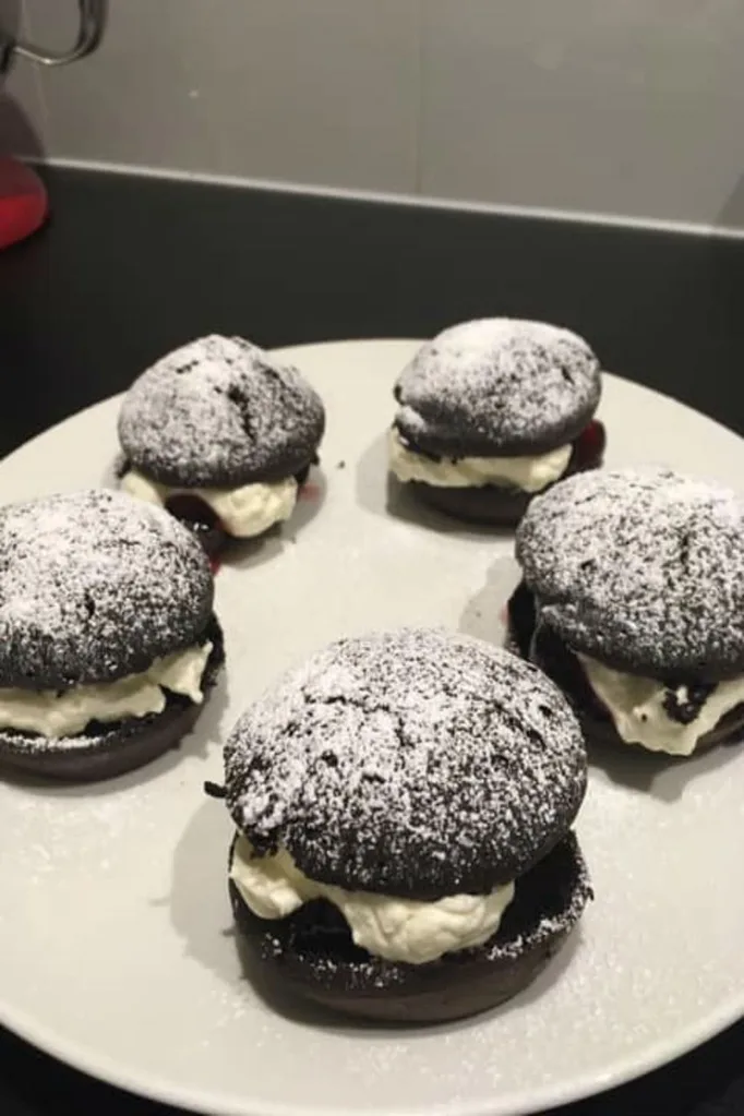 Snow Cakes