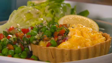 Scrambled egg and spiced salsa tartlets in easy chickpea pastry