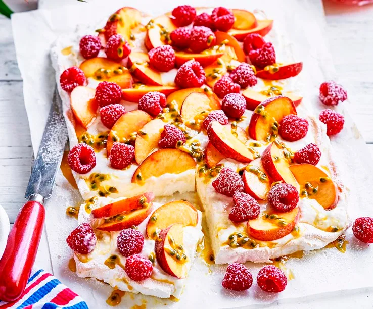 Quick and easy pavlova