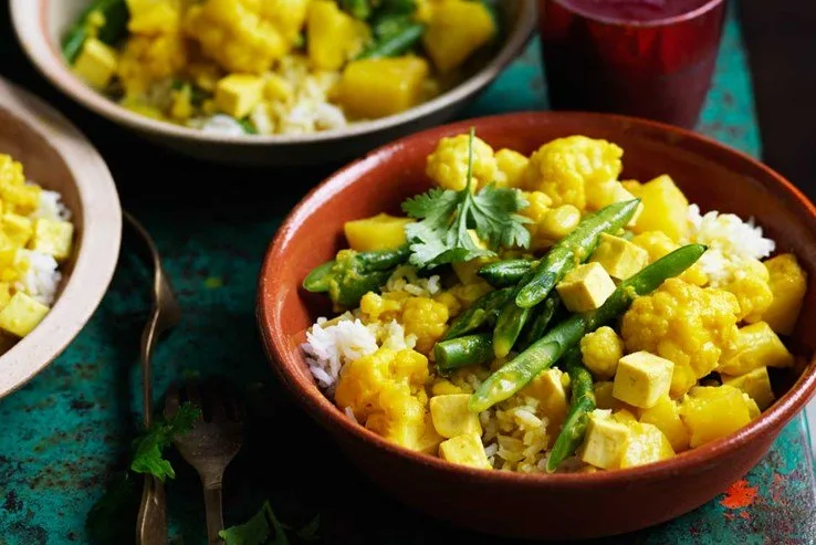 Cauliflower in Coconut Sauce