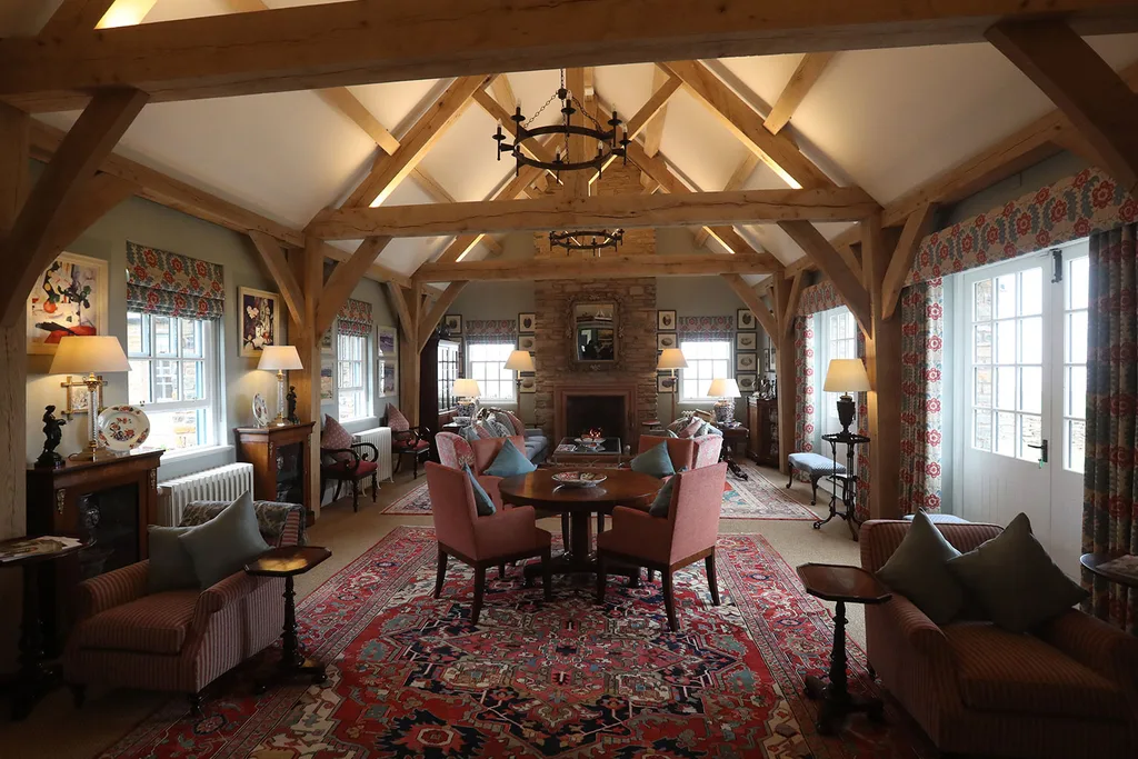 Granary lodge drawing room