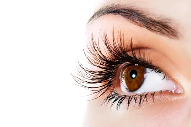 This kitchen utensil curls lashes better than any beauty product
