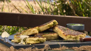BARBECUED CHEDDAR AND PESTO BREAD WITH EASY BLUE CHEESE DIP