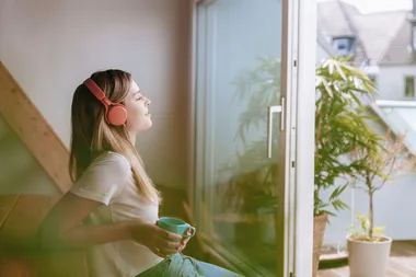 ‘Niksen’ is the wellness trend that gives you permission to do nothing