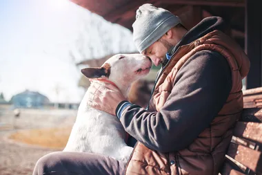 Science proves that patting a dog for just 10 minutes reduces stress