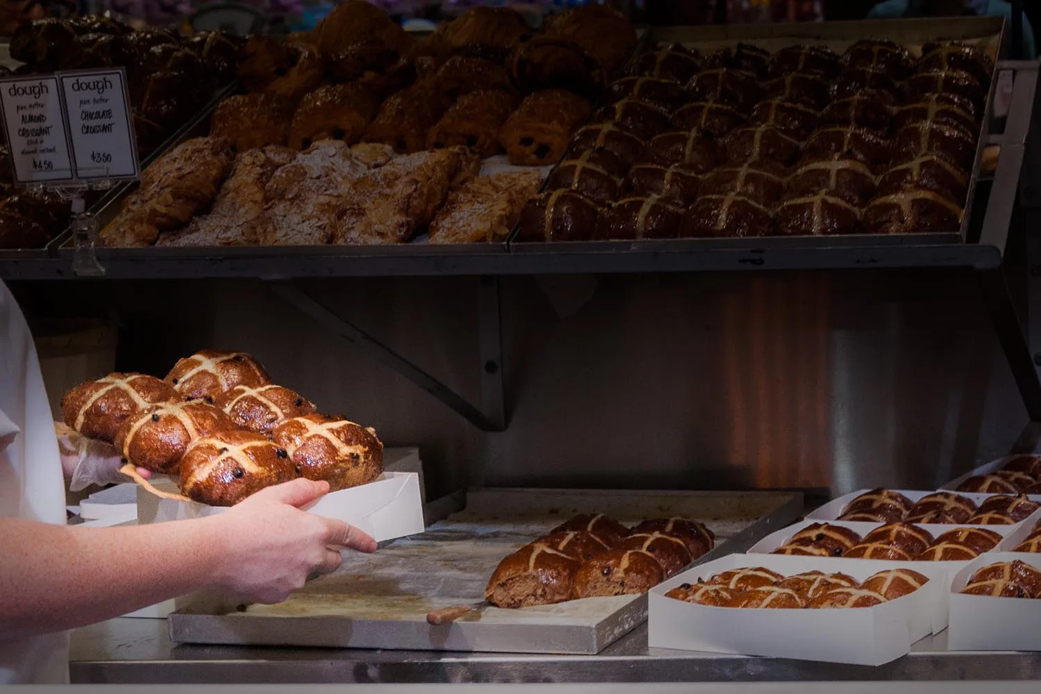 bakery hot cross buns